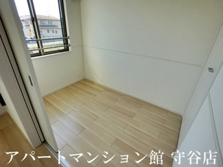 【寝室】 | ソル・サリエンテ