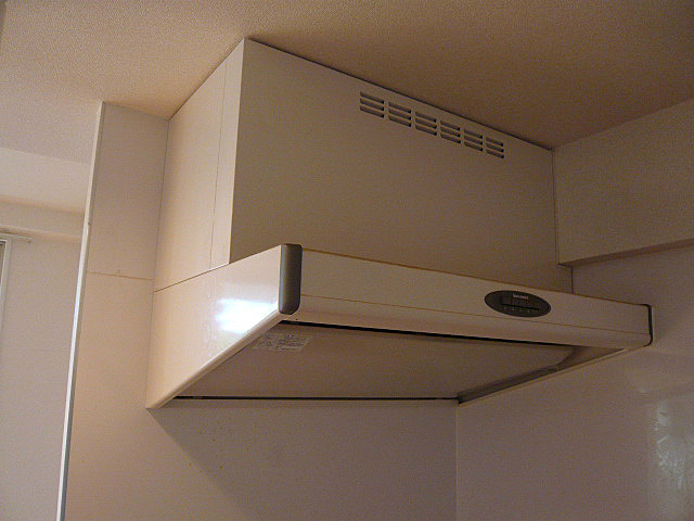 Ｙ’ｓ　ｃｏｕｒｔ三保のキッチン|間取り反転タイプのお部屋の写真です。