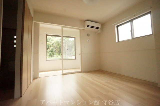 メゾン・ド・城山の居間・リビング