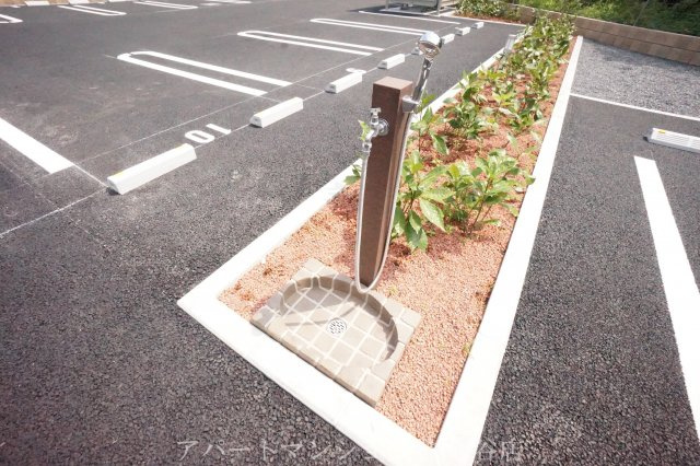 メゾン・ド・城山のその他共用部分|ペット足洗い場