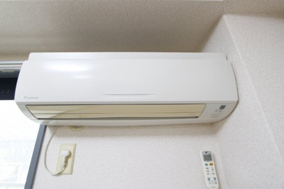 【設備】 | 五位堂片岡マンション | エアコンが付いています