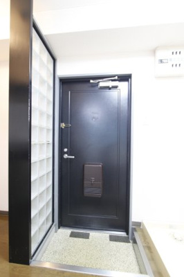 【玄関】 | 五位堂片岡マンション | 玄関です