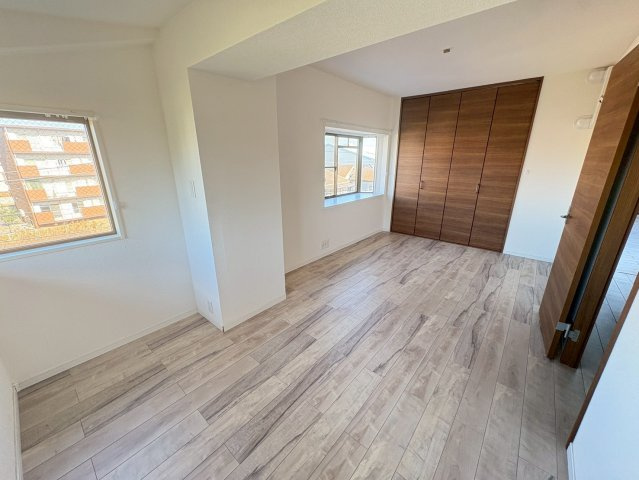 エクセレント丸太の内装