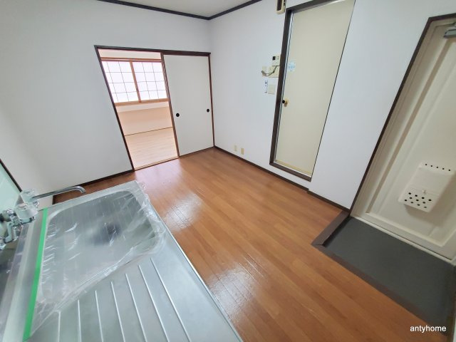 レジデンス大和Ⅰ　仲介手数料無料の居間・リビング