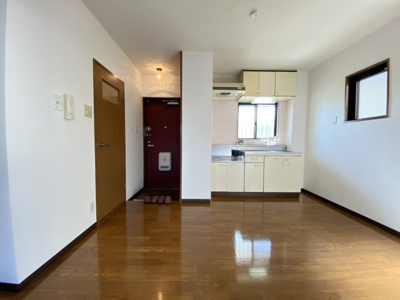 【居間・リビング】 | ローレルハイツ