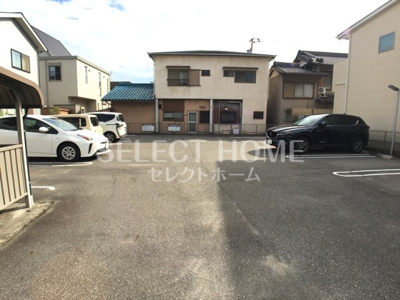 【駐車場】 | ベルハウス寿 | 駐車場があります