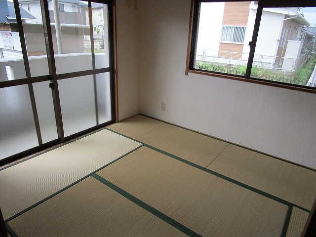 熊本市南区田井島３丁目の賃貸マンションの和室