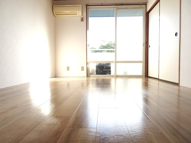 SOLANAの洋室