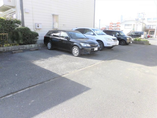 SOLANAの駐車場