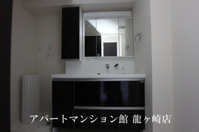 阿見フラッツの独立洗面台