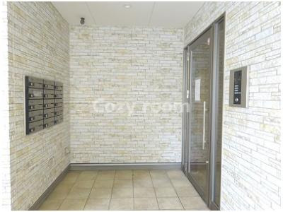 【エントランス】 | モレス・ヴィラ吹田 | 毎日通るエントランスはこのようになっています