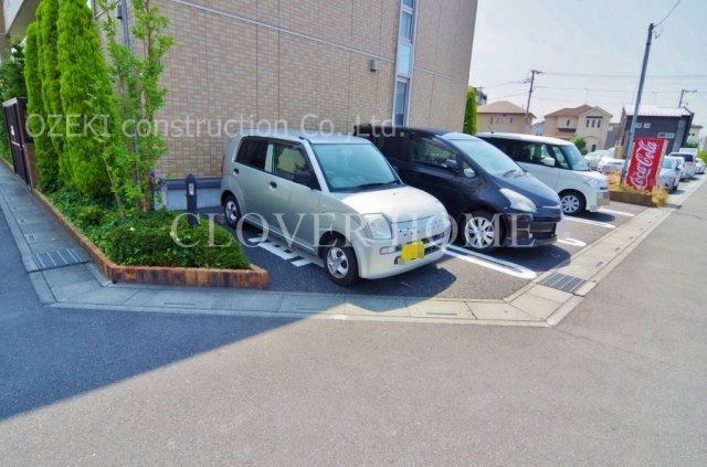 エスポワールの駐車場