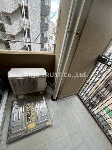 サウスサンのバルコニー|暖かな日差しのふりそそぐバルコニー