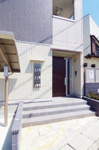 ガーデンソレイユのエントランス