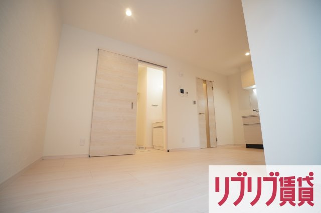 ＧＲＡＮＤＴＩＣーＳＭＡＲＴ南千葉の居間・リビング