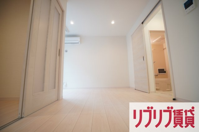 ＧＲＡＮＤＴＩＣーＳＭＡＲＴ南千葉の居間・リビング