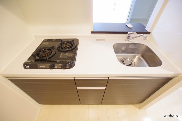 Y's Court 東梅田のキッチン