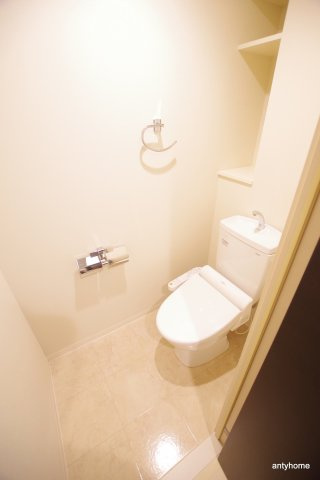 Y's Court 東梅田のトイレ