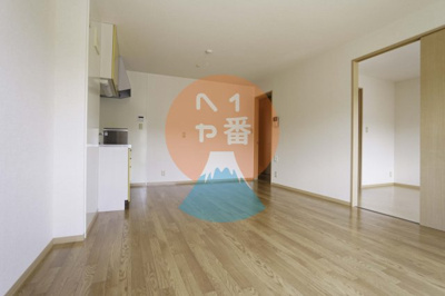 【内装】 | リバーストーンA | リビング