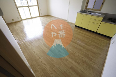 【キッチン】 | リバーストーンA | キッチンです