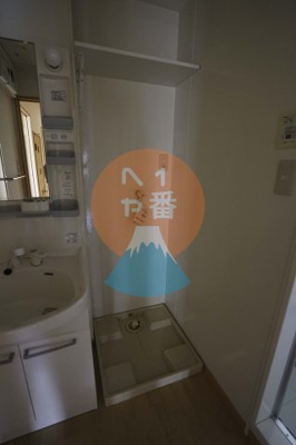 【洗面所】 | リバーストーンA | 室内洗濯機置き場があります