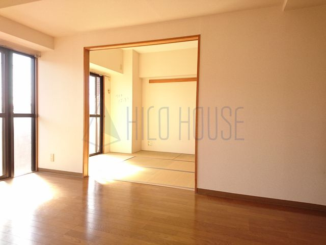 シー.ビー.フォートの居間・リビング