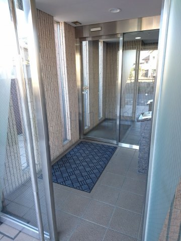 シー.ビー.フォートのエントランス