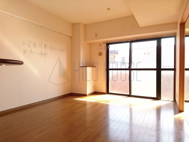 シー.ビー.フォートの居間・リビング