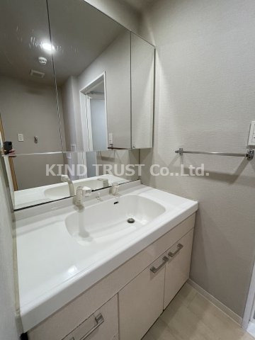 ウェルホームズ中之島北の洗面所|コンパクトで使いやすい洗面所