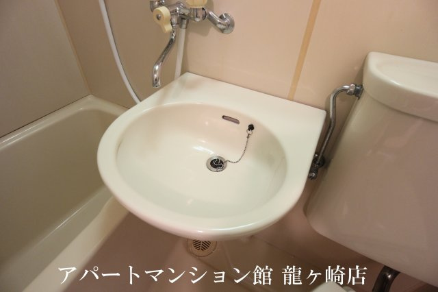 ハイツセゾンの洗面所