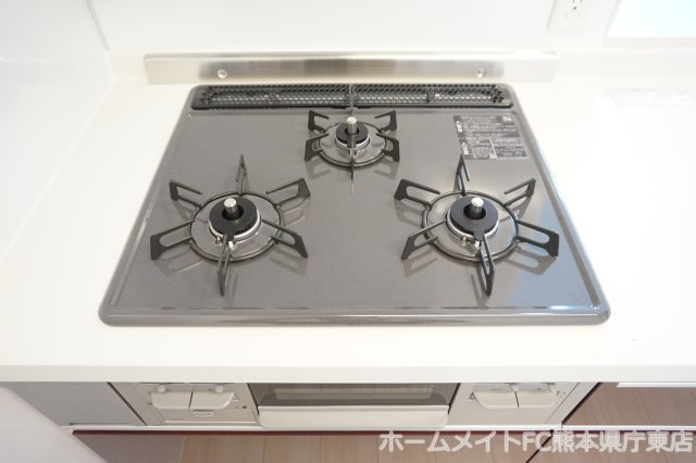 熊本市東区保田窪本町のアパートのキッチン
