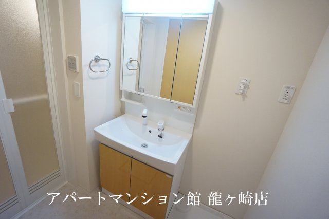 Front du lacの独立洗面台