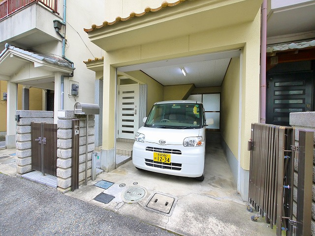 三宅町伴堂一戸建の駐車場|駐車場です