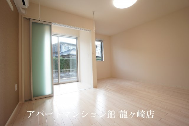 Front du lacの居間・リビング