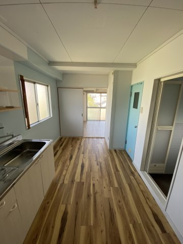 第6匠家ビルの居間・リビング