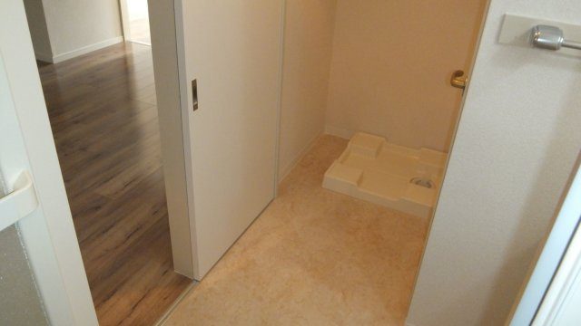 ハイブリッジソシアのその他|室内洗濯機置き場
