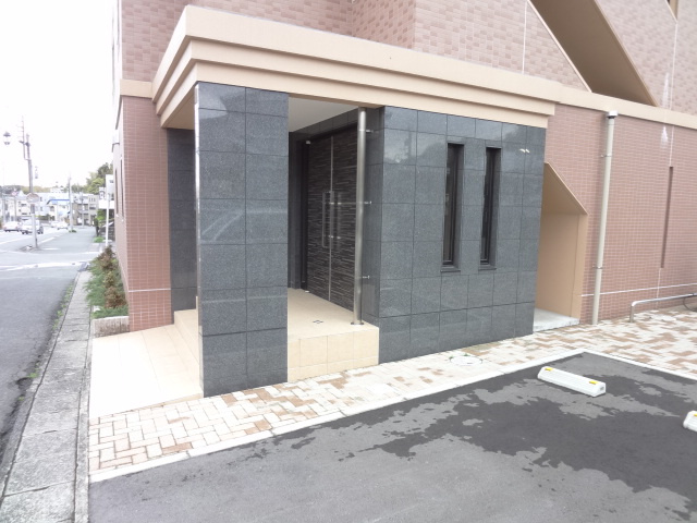 サニースポットのエントランス