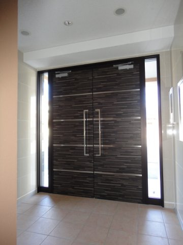 サニースポットのエントランス