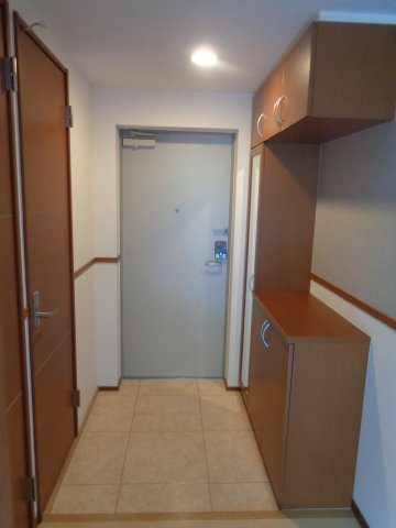 サニースポットの玄関