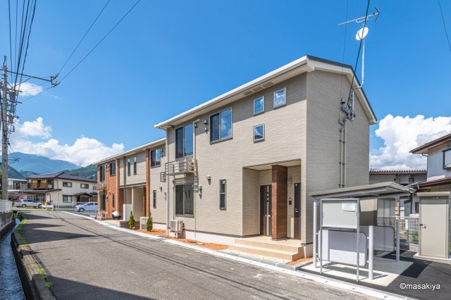 シャルマン櫻街　十番館の外観