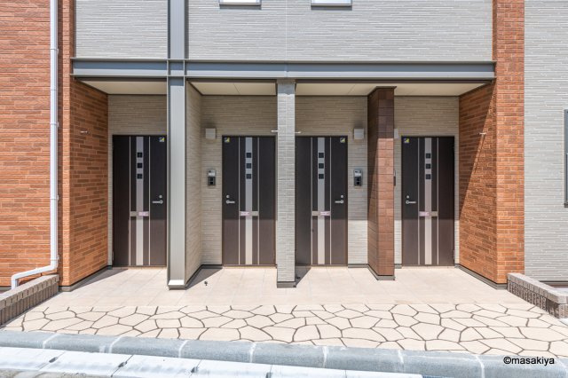 シャルマン櫻街　十番館のエントランス