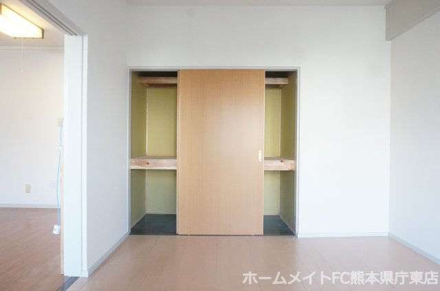 健軍エルイービル飛鳥の収納