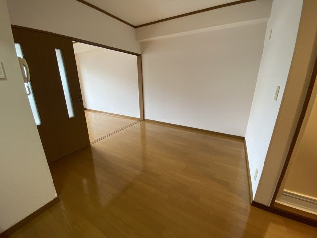 プロビデンス花畑の居間・リビング|内装イメージ：同物件別室