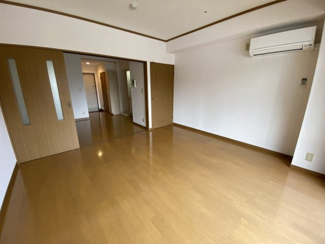 プロビデンス花畑の居間・リビング|内装イメージ：同物件別室