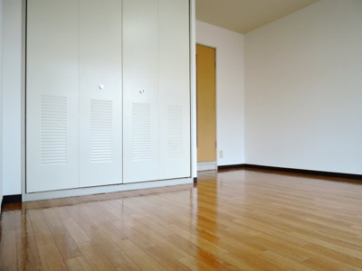 【寝室】 | アンフィニィ・真上