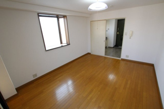 【洋室】 | メゾンシーパレス