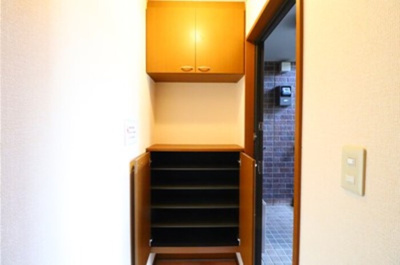 【玄関】 | ロイヤルガーデン高萩Ｂ