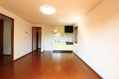 【居間・リビング】 | ロイヤルガーデン高萩Ｂ