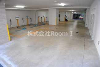 【駐車場】 | セレニテ本町エコート | 駐車場完備です