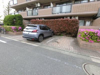 【駐車場】 | グランドステージ鵜の木 | 平置き駐車場です。